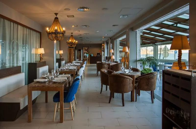 ホテル Horitzo By Pierre & Vacances