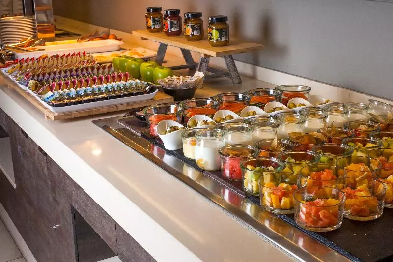 ホテル Horitzo By Pierre & Vacances