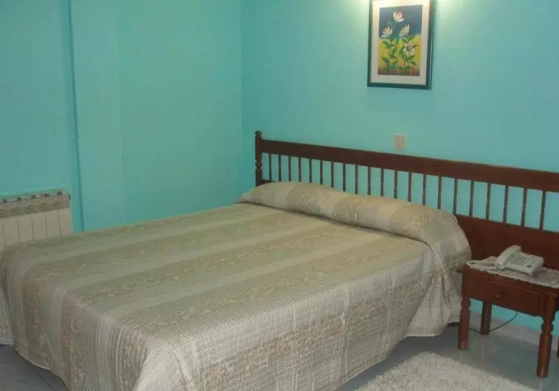 ホテル Las Rocas De Isla