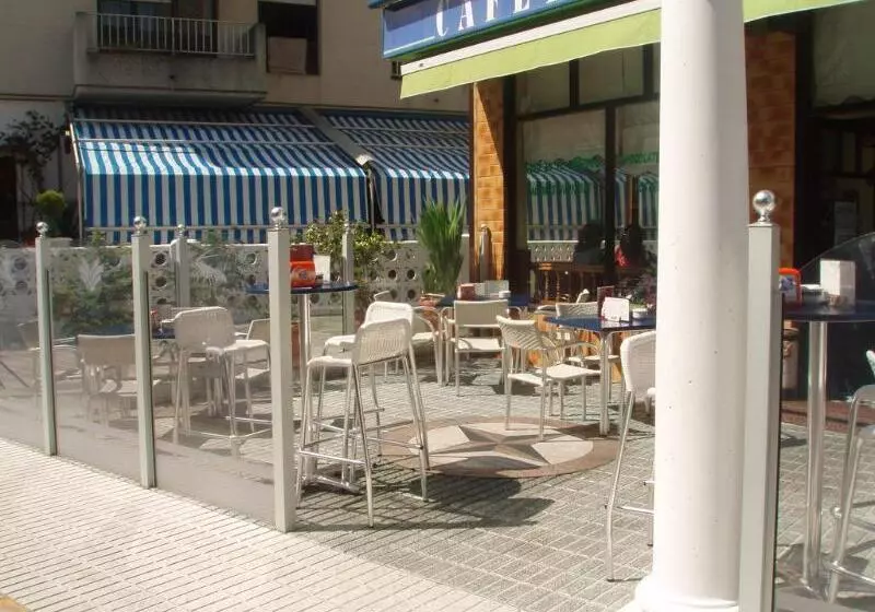 ホテル Las Rocas De Isla