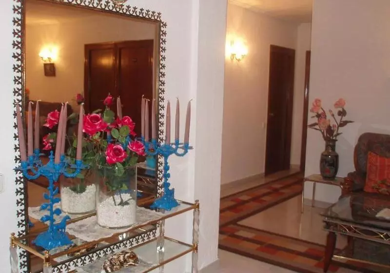 ホテル Las Rocas De Isla