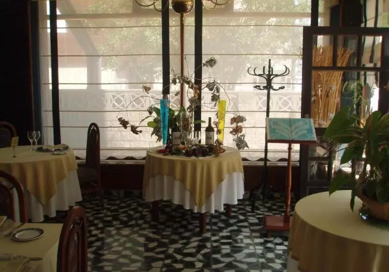 ホテル Las Rocas De Isla