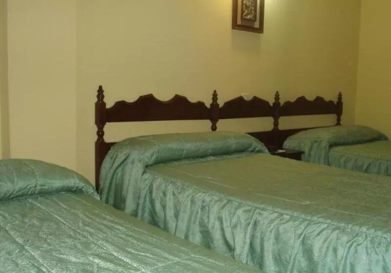 ホテル Las Rocas De Isla