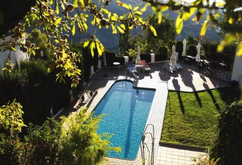 فندق Los Bérchules