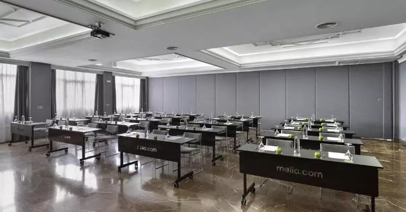 Отель Melia Sierra Nevada