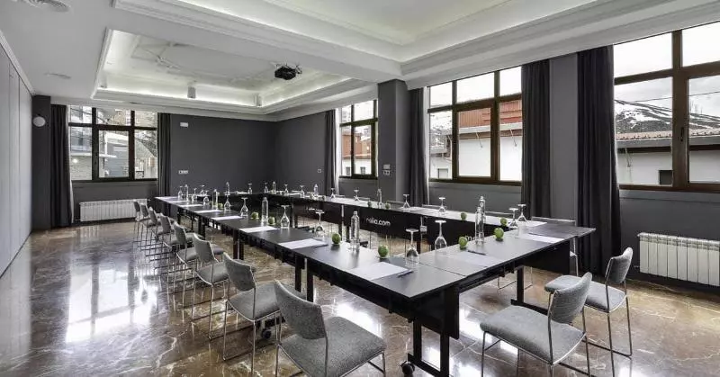 Отель Melia Sierra Nevada