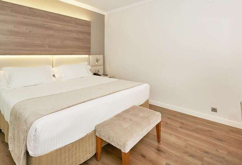 هتل NH Cordoba Califa