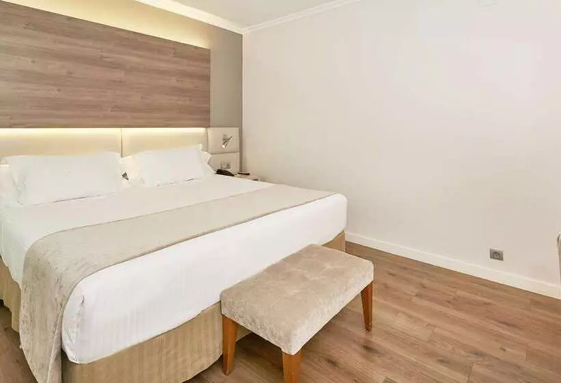 Hotel NH Cordoba Califa