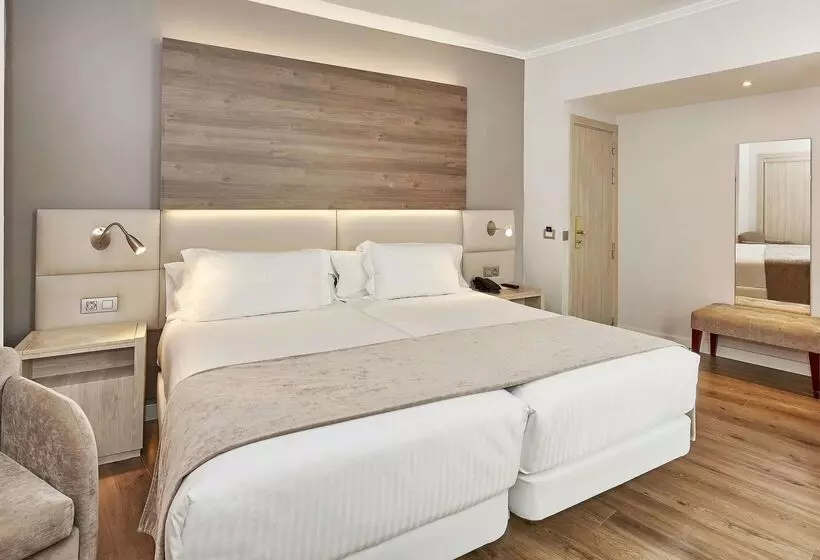 Hotel NH Cordoba Califa