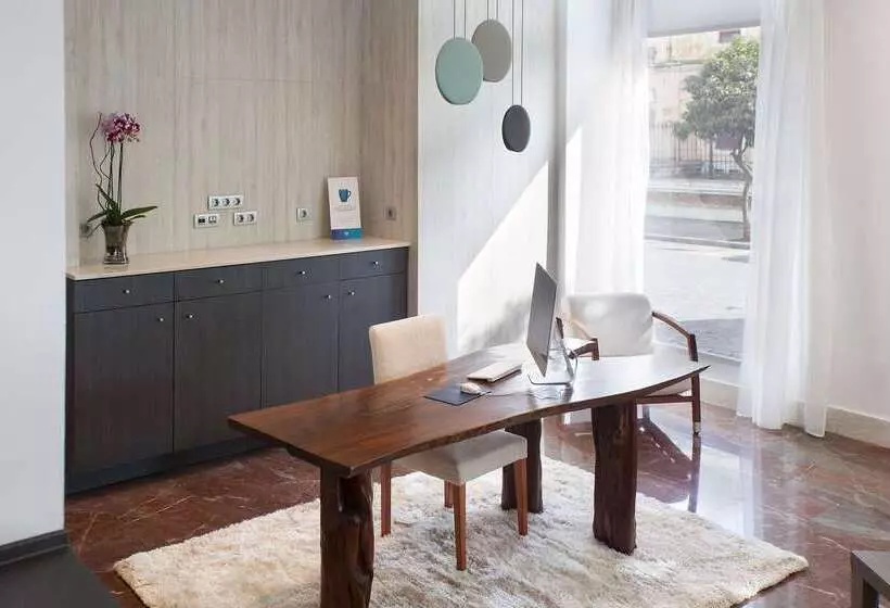 Hotel NH Cordoba Califa