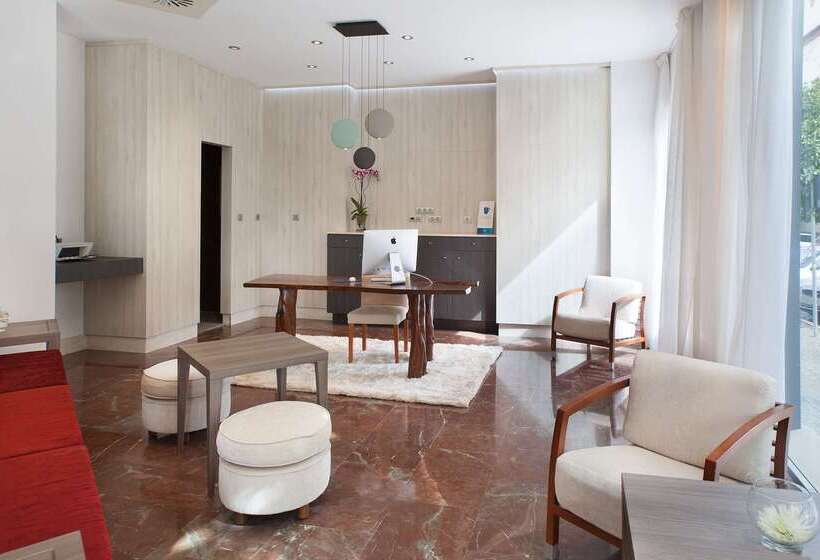 هتل NH Cordoba Califa