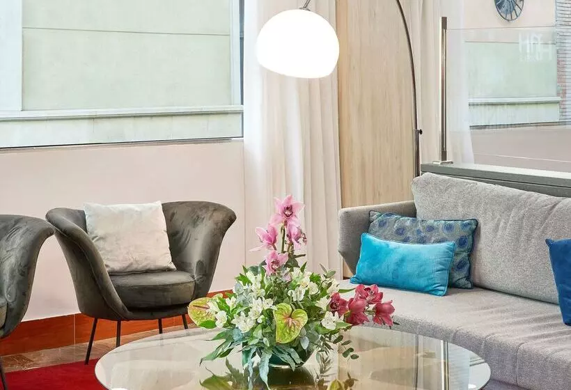 Hotel NH Cordoba Califa