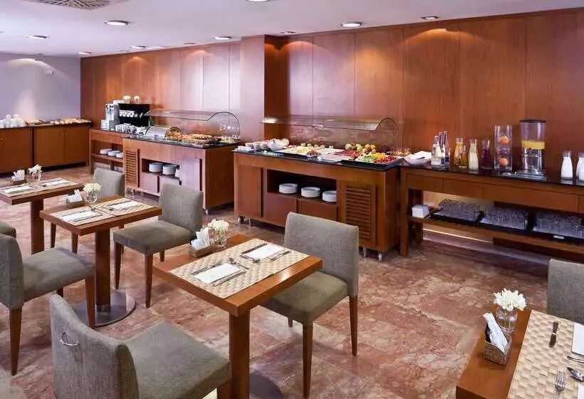 Hotel NH Cordoba Califa