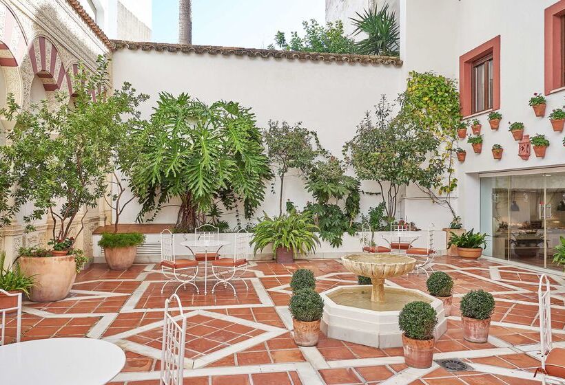 هتل NH Cordoba Califa