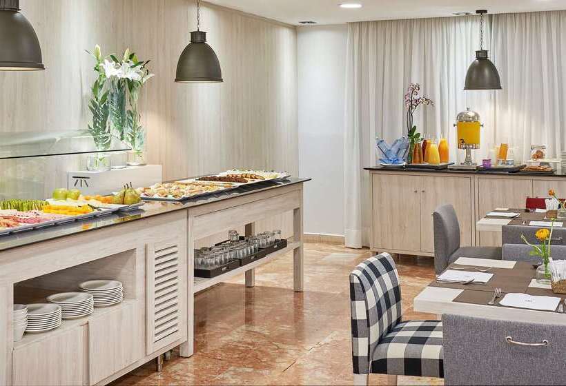 هتل NH Cordoba Califa