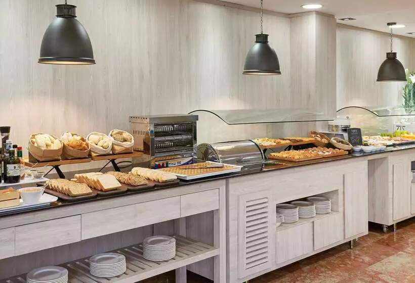 Hotel NH Cordoba Califa