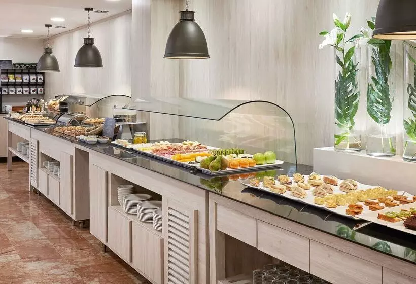 Hotel NH Cordoba Califa