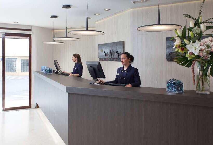 هتل NH Cordoba Califa