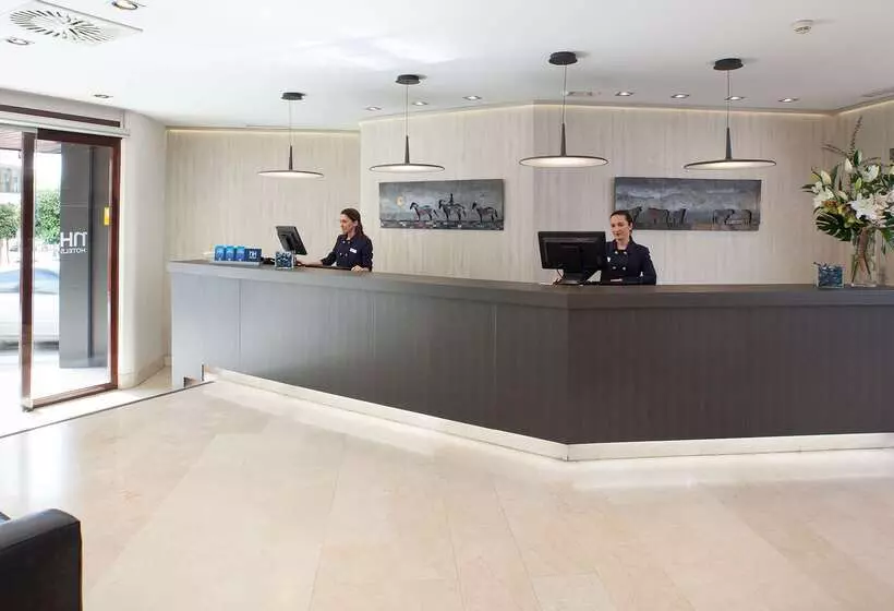 Hotel NH Cordoba Califa