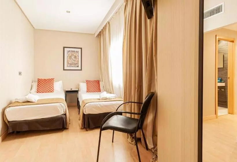 هتل Oh Nice Ulises Ceuta