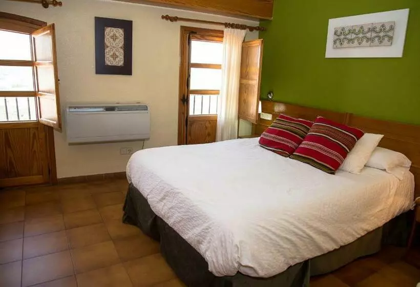 Отель Rey Don Jaime