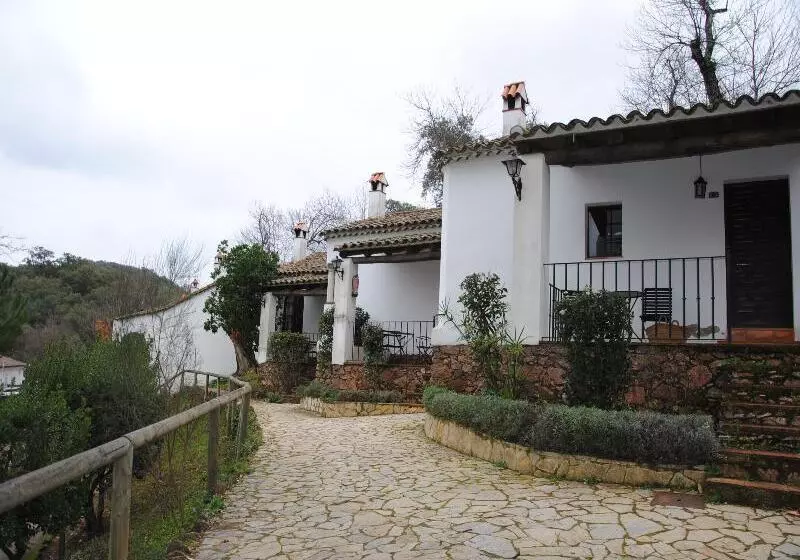 田舎風ホテル Finca Valbono Apartamentos Rurales Y