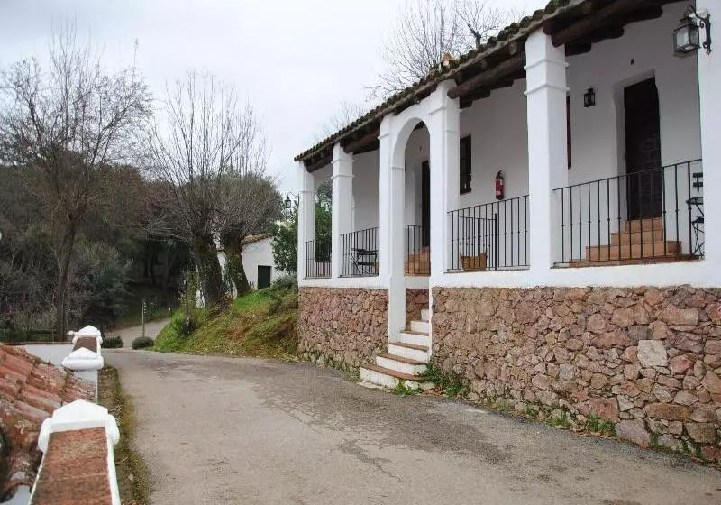 田舎風ホテル Finca Valbono Apartamentos Rurales Y