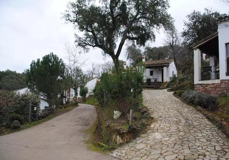 田舎風ホテル Finca Valbono Apartamentos Rurales Y