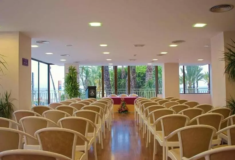 Szálloda Servigroup Papa Luna