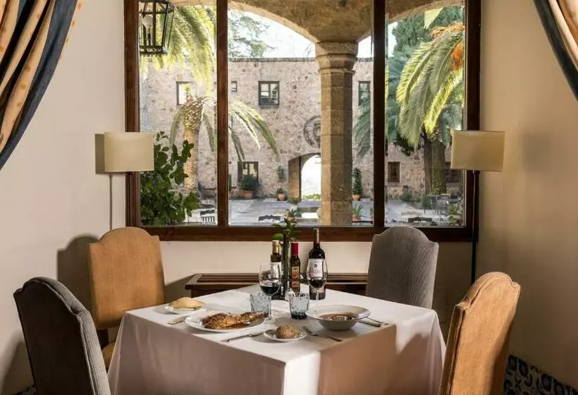 Parador De Jarandilla De La Vera