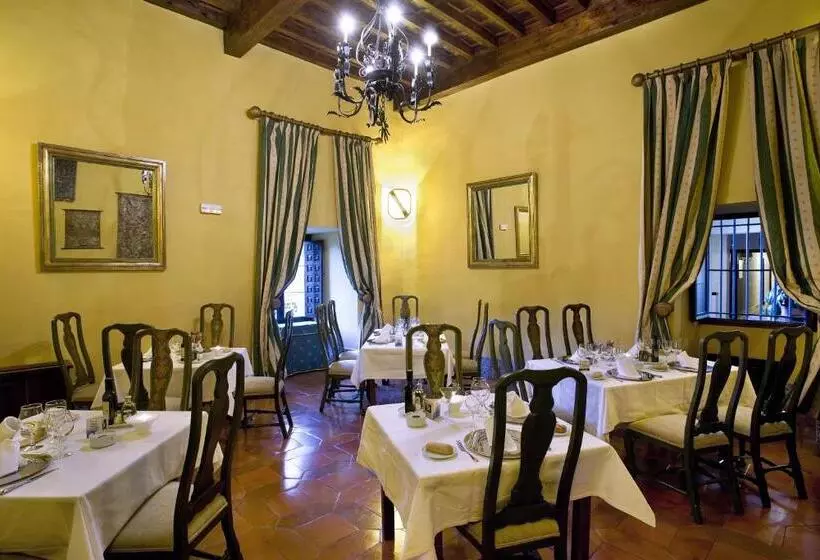 Parador De Jarandilla De La Vera