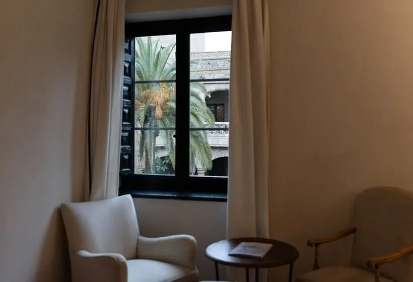 Parador De Jarandilla De La Vera