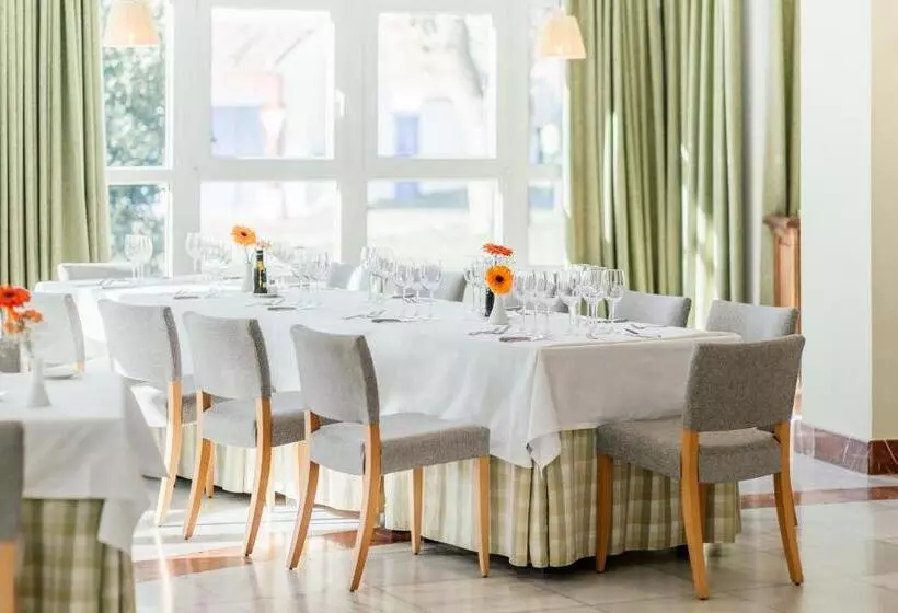 Parador De Manzanares