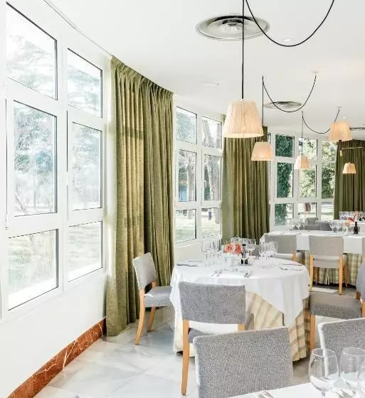 Parador De Manzanares