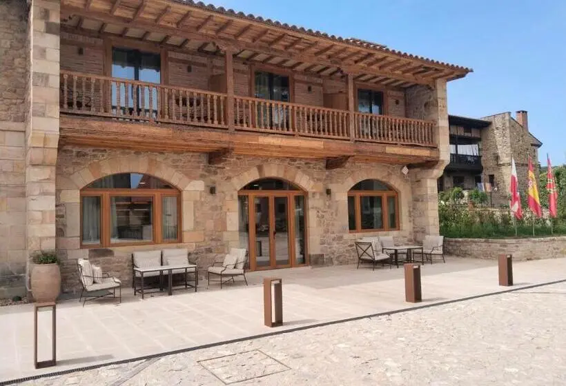 Parador de Santillana Altamira