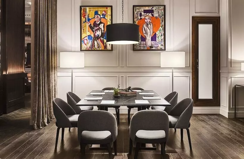 Gran Hotel Inglés, The Leading Hotels of The World