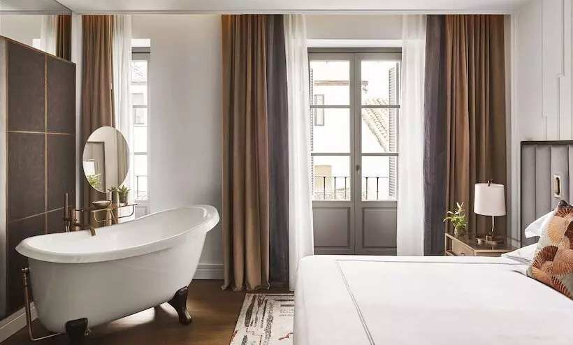 Gran Hotel Inglés, The Leading Hotels of The World