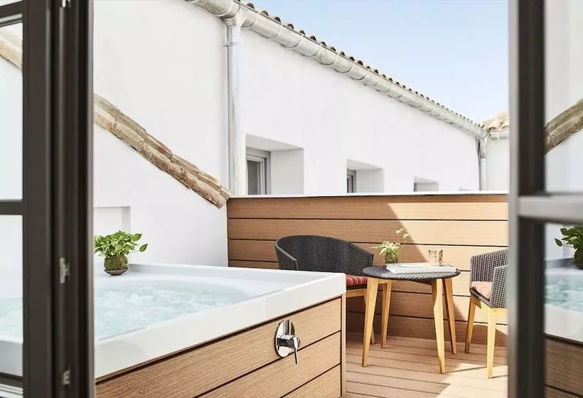 Gran Hotel Inglés, The Leading Hotels of The World