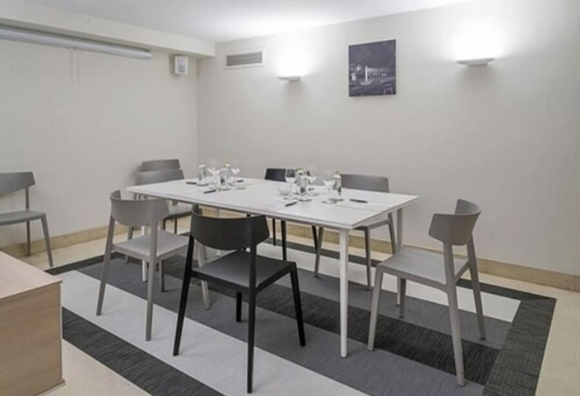 هتل Blanca De Navarra