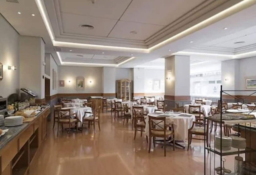 هتل Blanca De Navarra