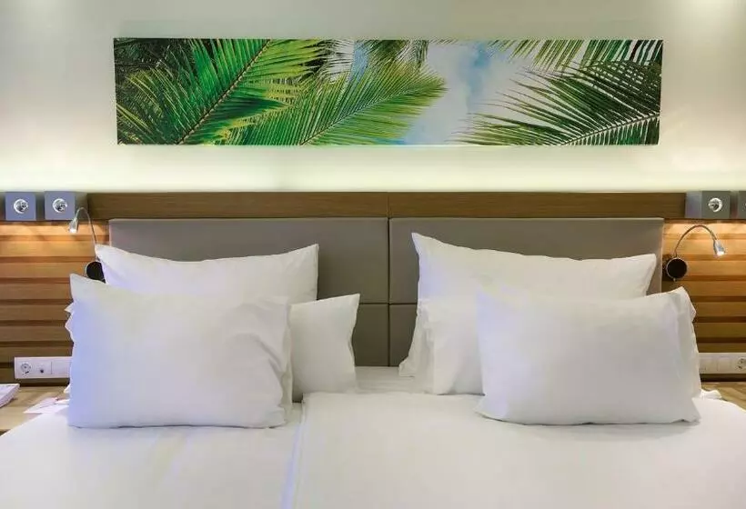 Отель Bull Costa Canaria & Spa - Adults Only