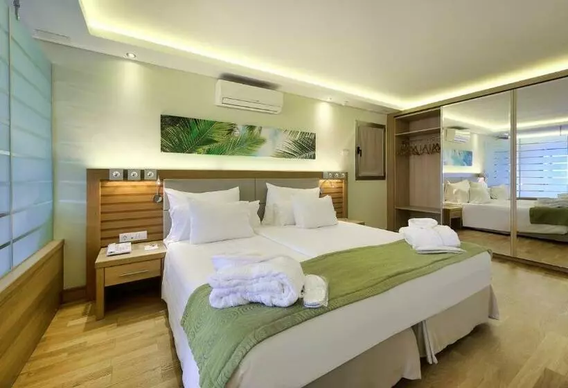 Отель Bull Costa Canaria & Spa - Adults Only