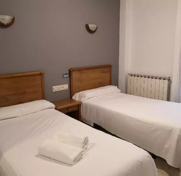 בית מלון כפרי Ciudad De Jaca