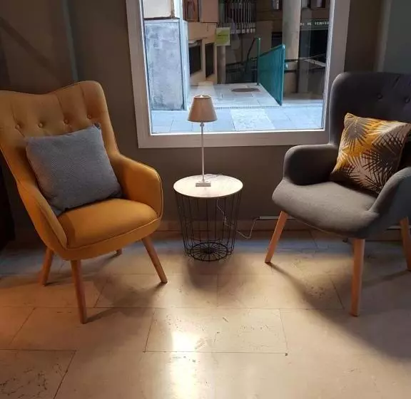 בית מלון כפרי Ciudad De Jaca