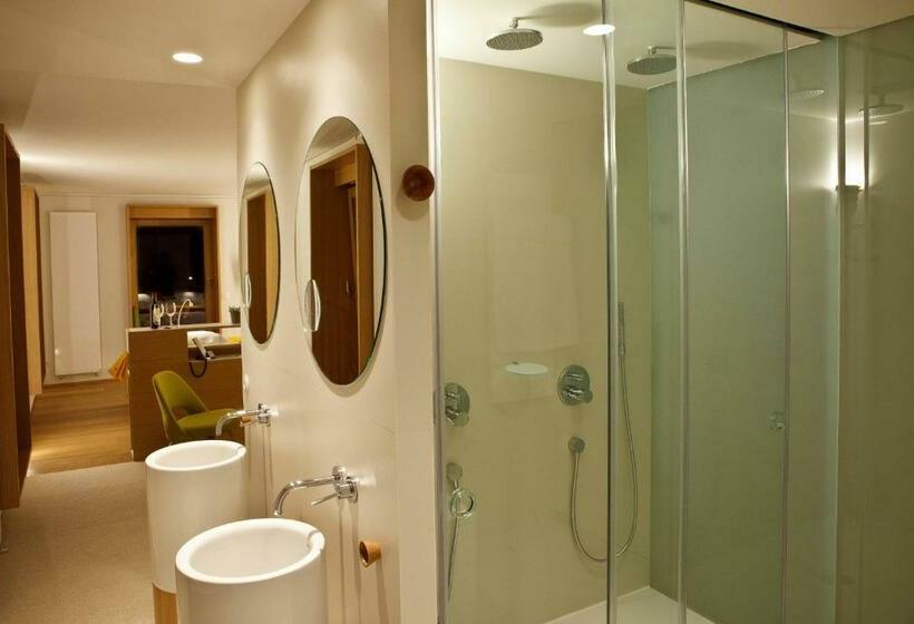 هتل Echaurren Relais & Châteaux