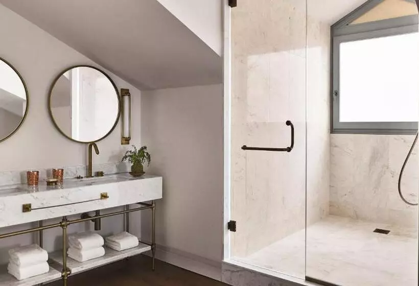 Gran Hotel Inglés, The Leading Hotels of The World