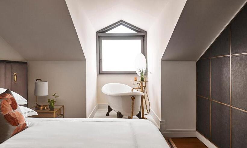 Gran Hotel Inglés, The Leading Hotels of The World