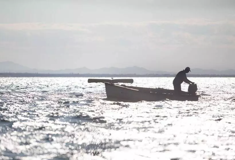 فندق Izán Cavanna