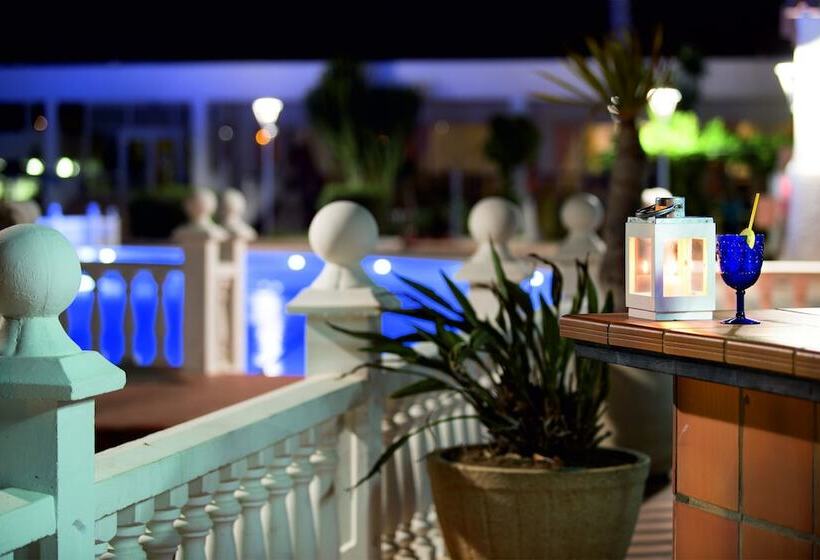 酒店 Izán Cavanna