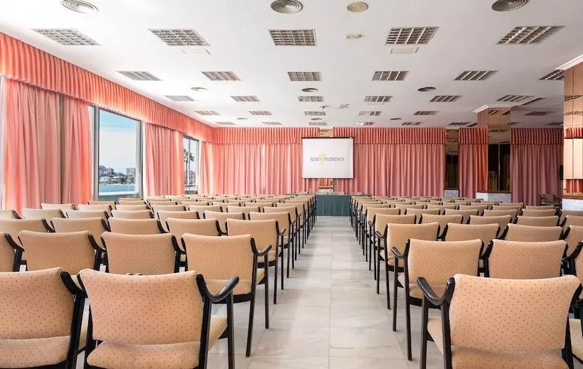 فندق Izán Cavanna